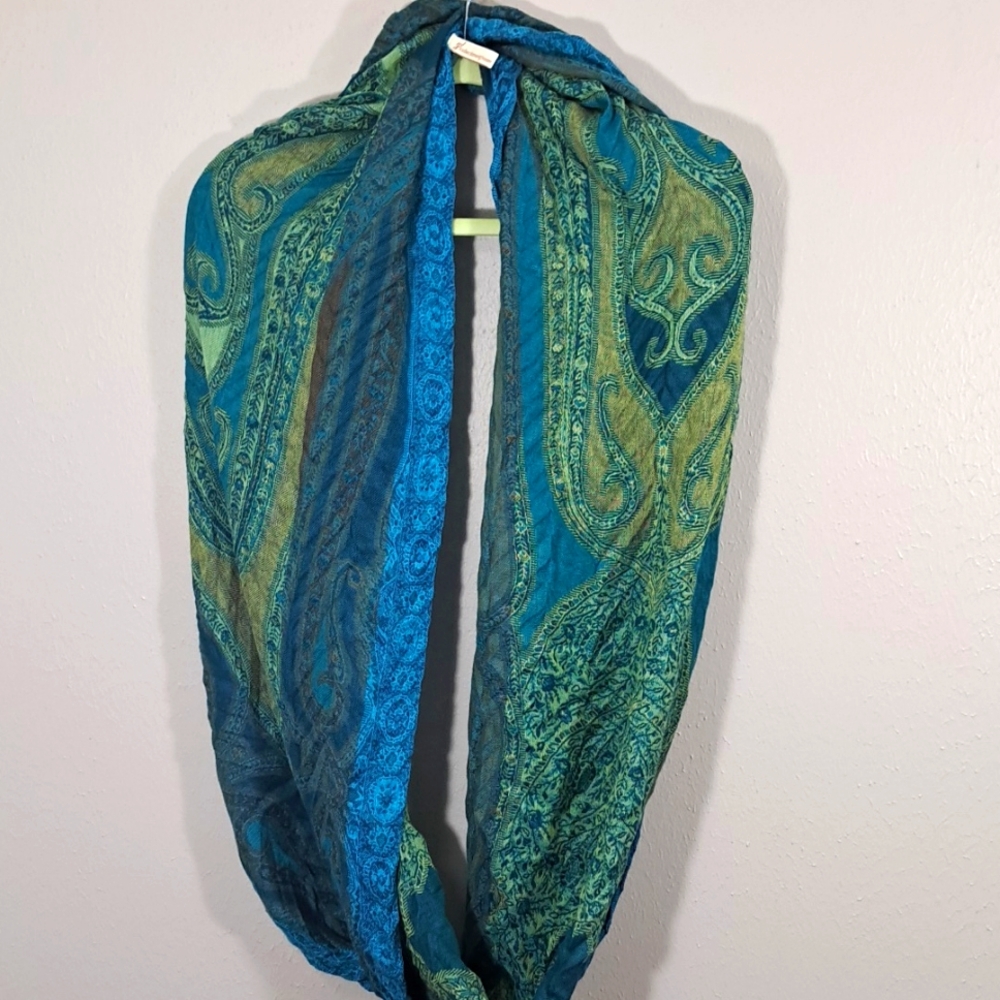 Collection Eighteen Shawl Scarf Wrap Green Blue